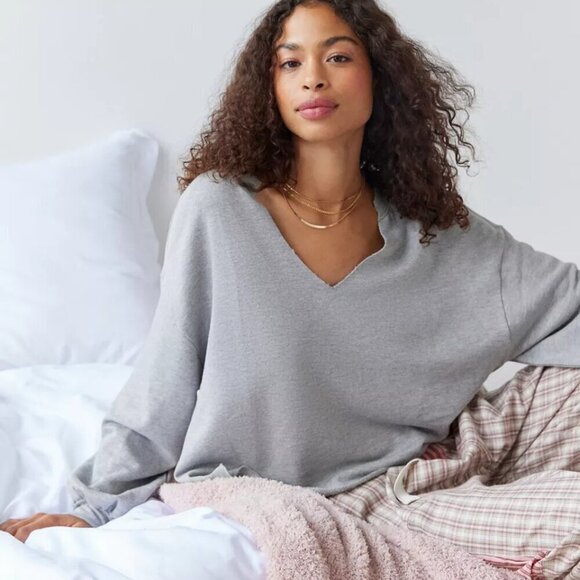 NWT UO Out From Under Oversized Balloon Sleeve Grey Sweatshirt - Picture 4 of 5